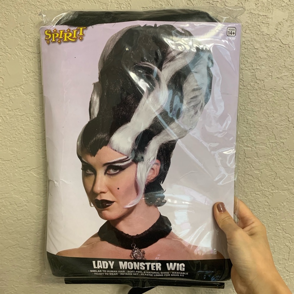 New Halloween costumes lady monster wig